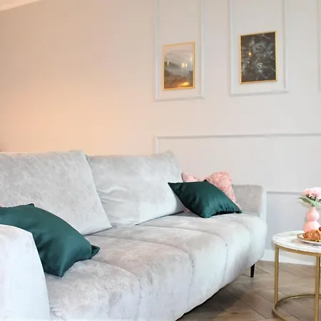 Apartment Jodelka Apartament & Studio *